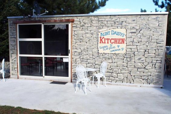 Lake Ruataniwha Holiday Park & Lake View Motels