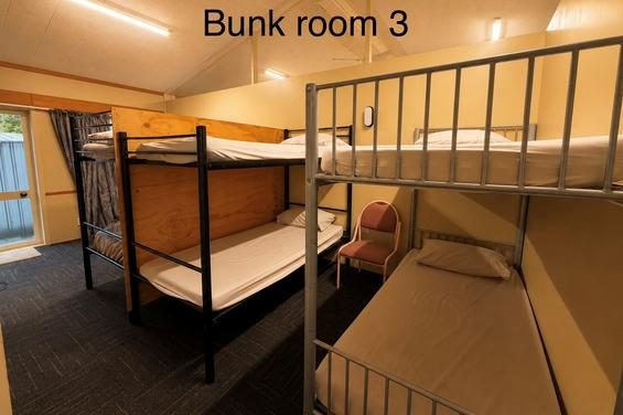 Rangiora Lodge - bedroom
