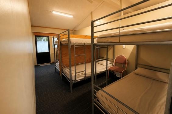 Rangiora Lodge - bedroom
