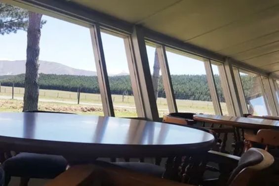 Ohau Lodge - dining area